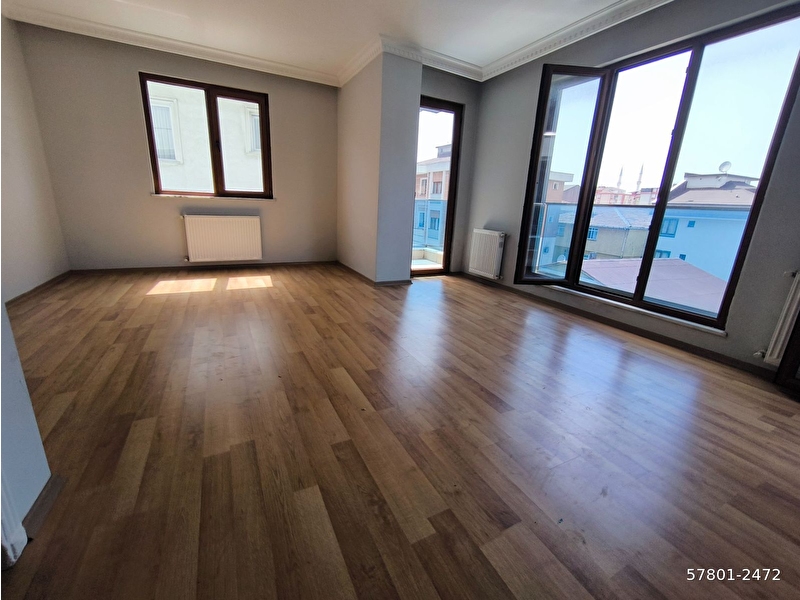 Adres34'ten iskanlı asansörlü kiralık 3+1 arakat daire