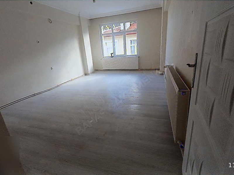 Özalkent karakol yakini geni̇ş 3+1 dai̇re