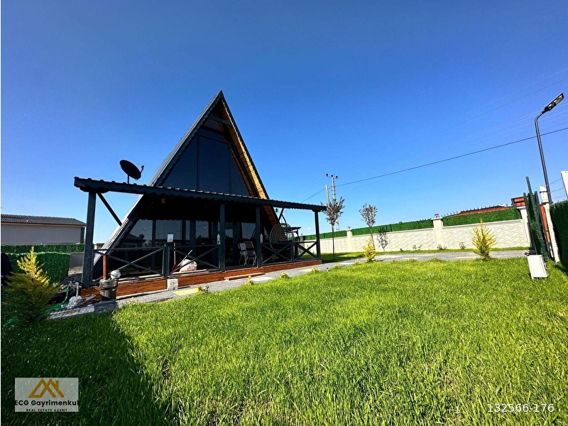 Ecg gayri̇menkul'den ankara esenboğa havali̇mani karşisi mükkemmel konumda mükkemmel bungalow bahçeler
