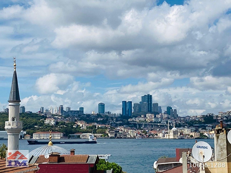 Evim’den boğaz ve koru manzarali dai̇re