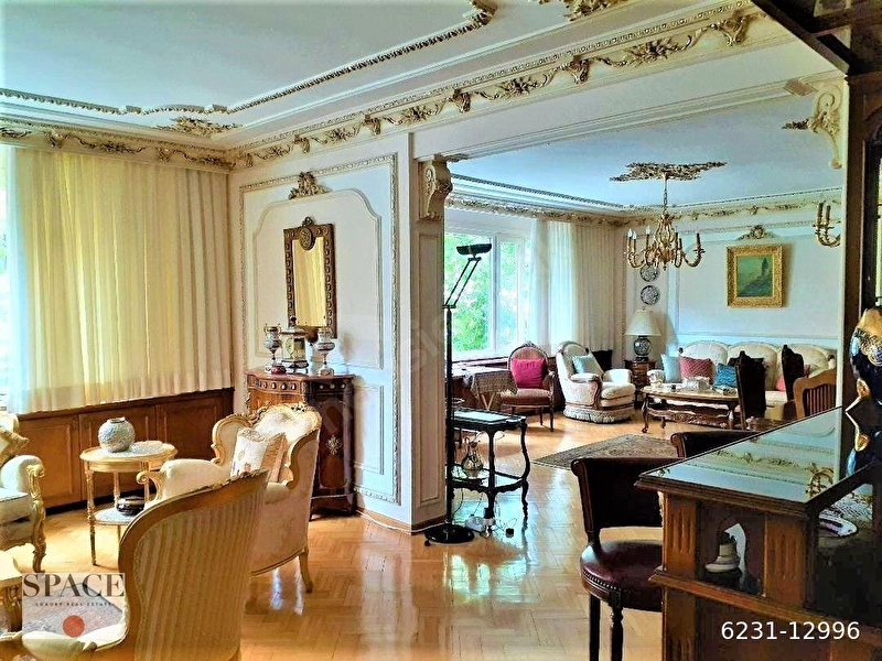 Teşvikiye Valikonağı Bitiminde Arsası Ve Arsa Payı Büyük Satılık Daire En