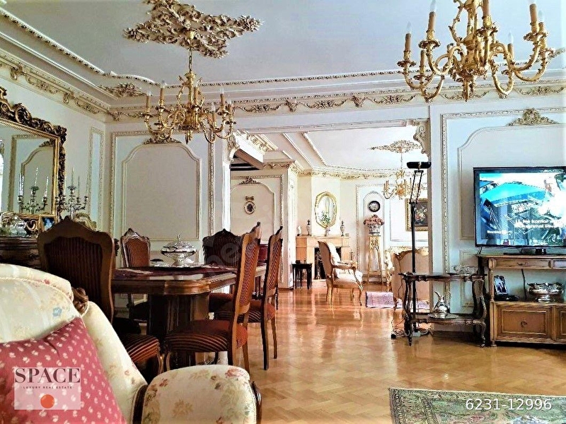 Teşvikiye Valikonağı Bitiminde Arsası Ve Arsa Payı Büyük Satılık Daire En