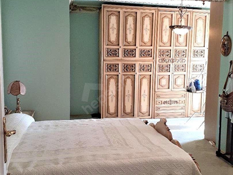 Teşvikiye Valikonağı Bitiminde Arsası Ve Arsa Payı Büyük Satılık Daire En