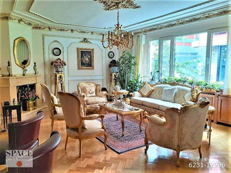 Teşvikiye Valikonağı Bitiminde Arsası Ve Arsa Payı Büyük Satılık Daire En