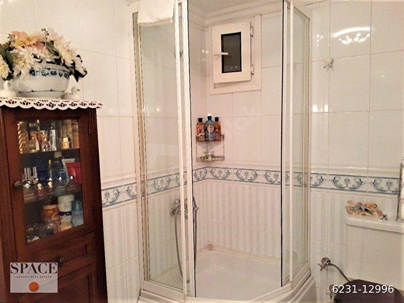 Teşvikiye Valikonağı Bitiminde Arsası Ve Arsa Payı Büyük Satılık Daire En