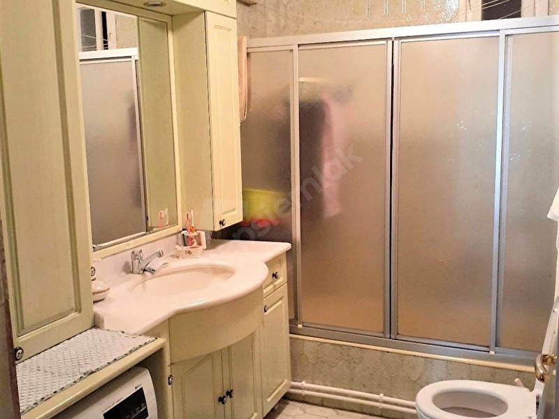 Teşvikiye Valikonağı Bitiminde Arsası Ve Arsa Payı Büyük Satılık Daire En