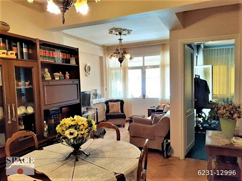 Teşvikiye Valikonağı Bitiminde Arsası Ve Arsa Payı Büyük Satılık Daire En