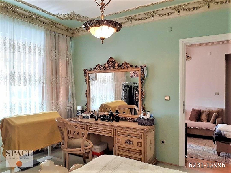 Teşvikiye Valikonağı Bitiminde Arsası Ve Arsa Payı Büyük Satılık Daire En