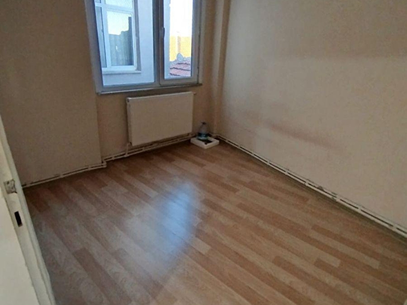Fati̇h çapa günaydin sk ta 4 son katta 2+1 75 m2  yapili dai̇re