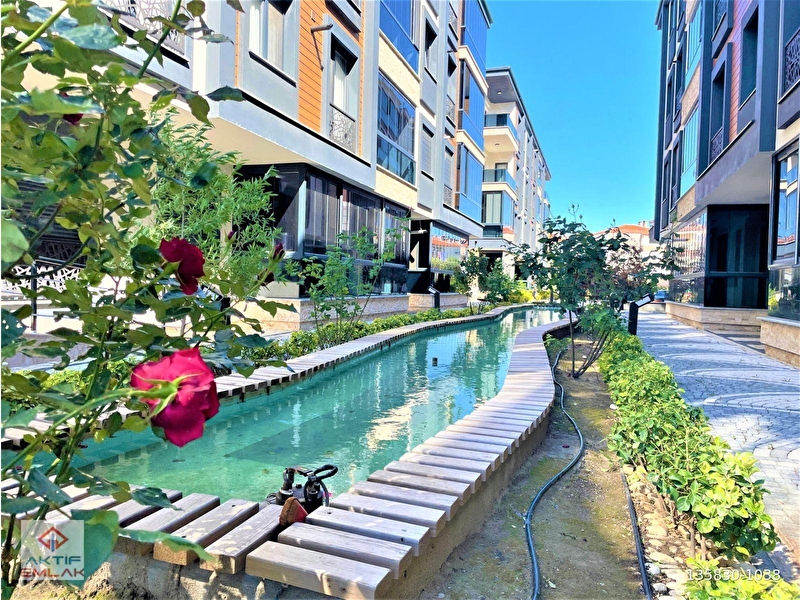 ????akti̇ften i̇ki̇zçayda yüzme havuzlu otoparkli deni̇ze 400 mt 2+1 satilik dai̇re