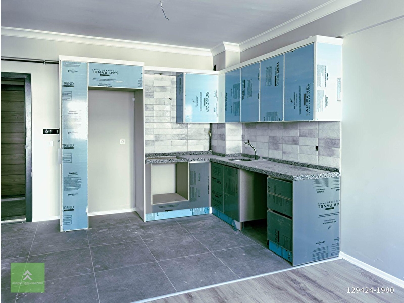 Alaçati g i̇ncek i̇skanli tapu yap otur balkonlu satilk 1+1 dai̇re