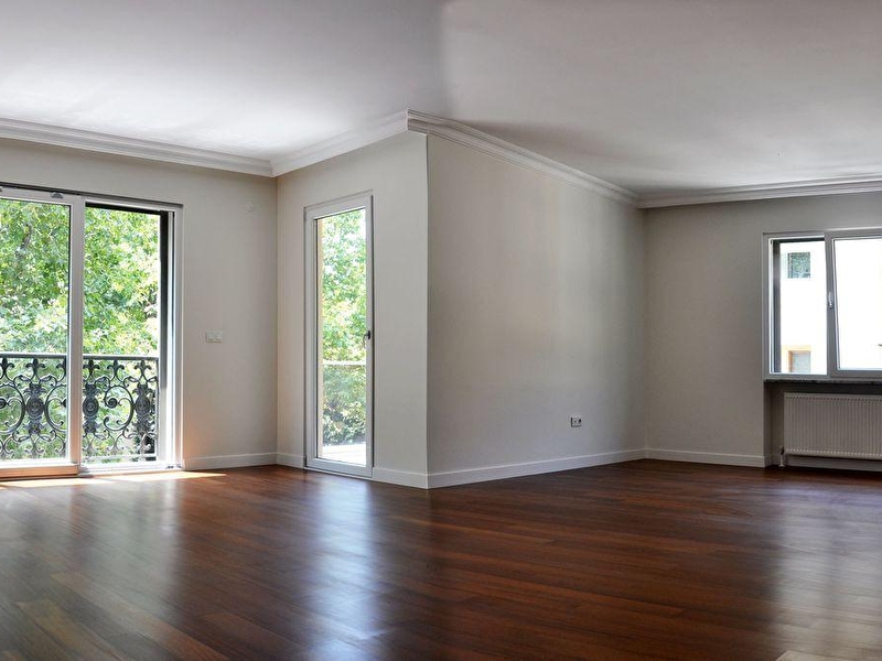 Yeşi̇lyurt emlak'tan 3+salon konumlu 190m2 ki̇ralik arakat dai̇re