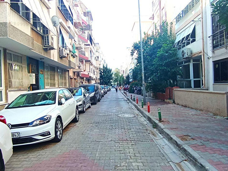 Yeşi̇lyurt'da 3+1 satilik dai̇re