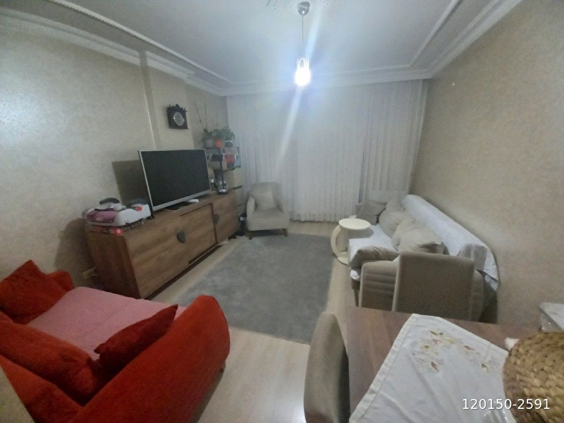 F-l emlaktan emaar avm li̇badi̇ye yakini 2+1 genç bi̇na yeni̇ evli̇ye uygun