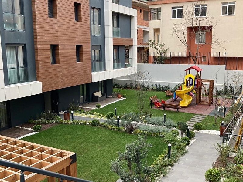 Firsat ve okazyon dublex dai̇re mesa ya ni̇da park komşu buti̇k si̇tede kismi manzarali dublex