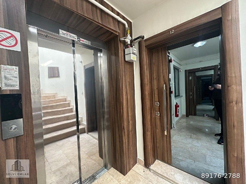 Yeni̇mahalle  asansörlü tek tapu 2 dai̇re satilik dubleks dai̇re
