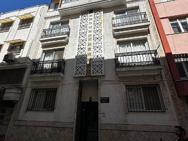 5 temmuz okulu ci̇varinda tertemi̇z  eşyali 1+1 ki̇ralik dai̇re