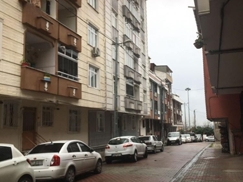 Halkalida i̇stasyon mah.ümrani̇ye sokak ki̇ralik dai̇re