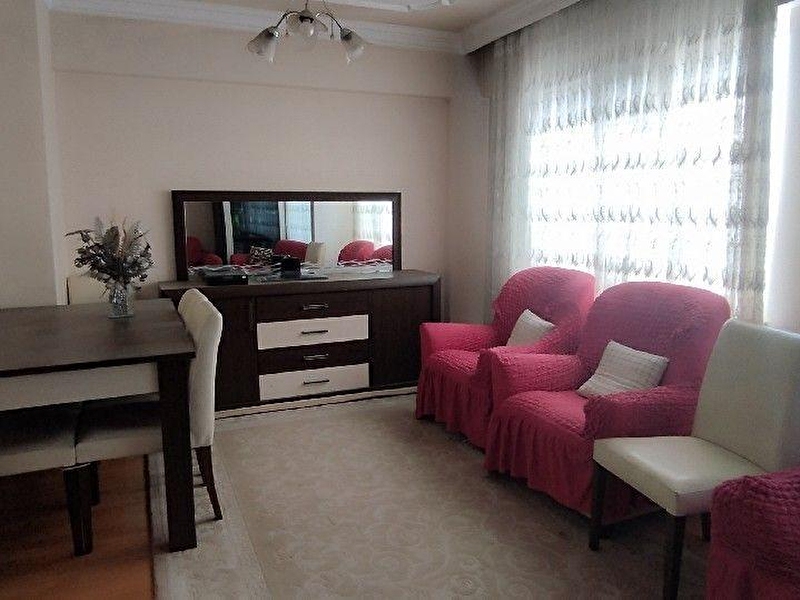 Kiralık kombili klimalı güneş enerjili ayrı mutfaklı 2+1 eşyalı daire