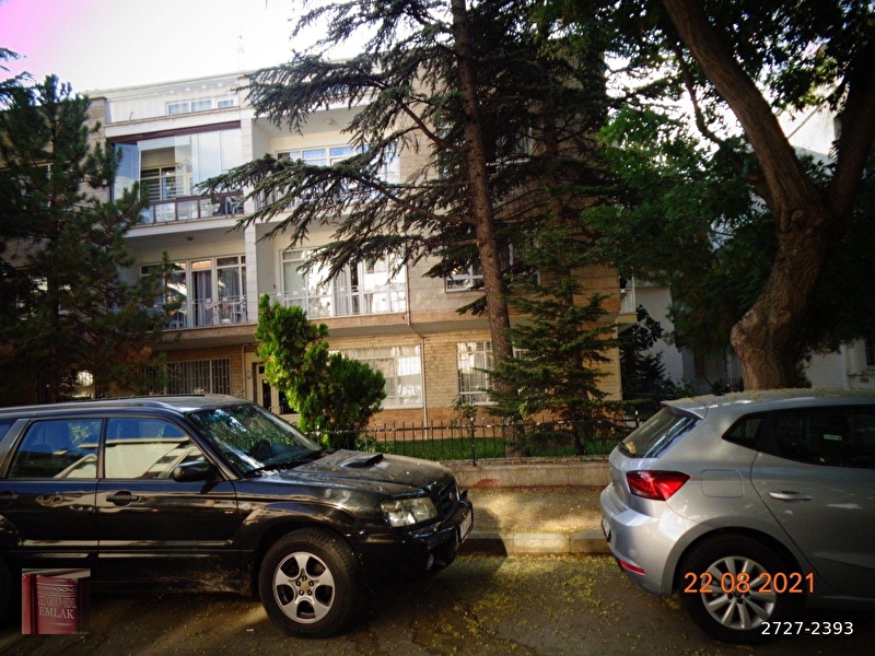 Kennedy caddesi̇ sheraton yani ara katta 3+1 zet group'dan