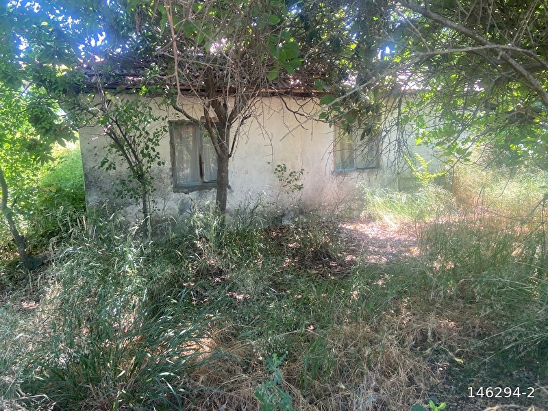 Nysa emlak’tan muğla ortaca ekşi̇li̇yurt mh i̇çeri̇si̇nde 3 tane eaki̇ yapi olan arazi̇