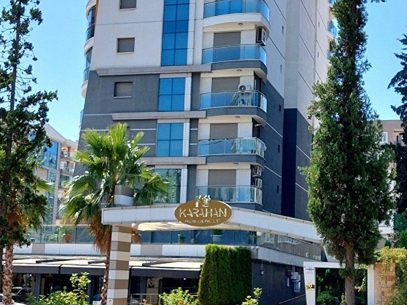 Güzel konumda 3+1 ki̇ralik rezi̇dans