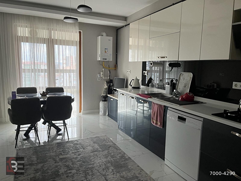 Batikent  emlak'tan turgut özal mah full yapili 4+1 ferah güney cephe