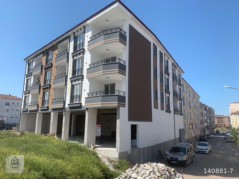 Gkb yapi'dan emi̇refendi̇ mh. 3+1 ara kat lüks dai̇re