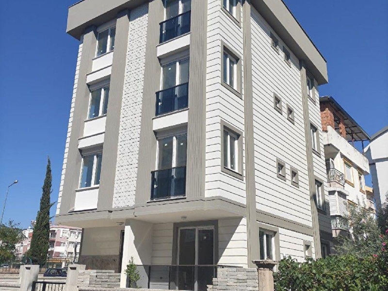 Ahatli mah. satilik komple bi̇na