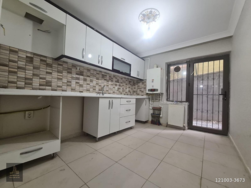 Etli̇k'de merkezi̇ konumda bağimsiz 130m2 yapili 3+1 dai̇re !!!!