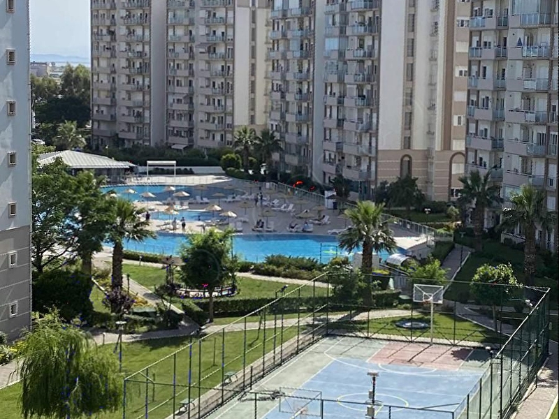 Karya evleri sitesinde müstakil tadında boş satılık 3+1 daire