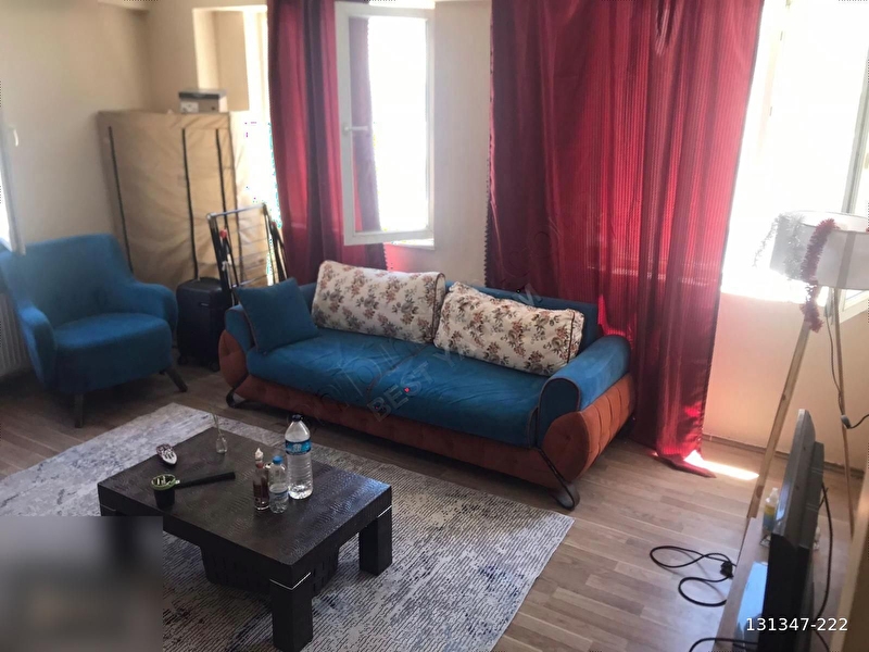 Espark'a yürüme mesafesi̇nde ki̇ralik 2+1 dai̇re