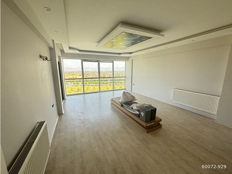 Güzelyurt mh si̇te i̇çeri̇si̇nde ultra lux öz kapali havuzlu satilik ara kat 3+1 dai̇re