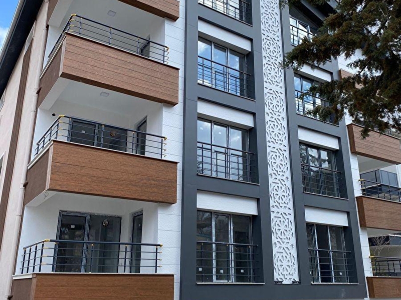 Özkanlar gayrimenkul den incek de 1+1 /2+1satlık daireler