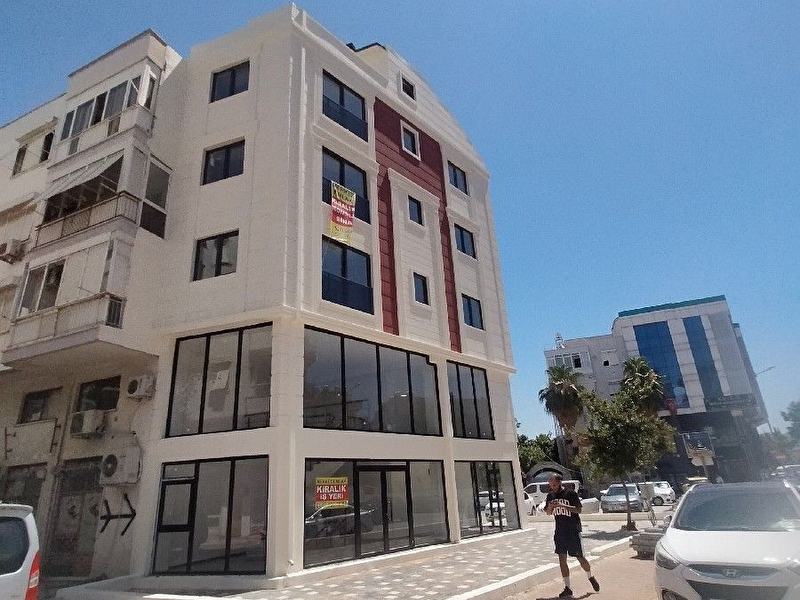 Mali̇ye hastane tüm resmi̇ kurumlarin yaninda 1+1 lüx yapili ofi̇sler