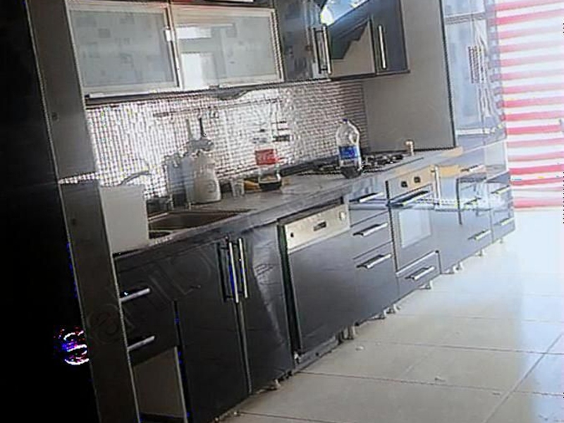 İskenderun çarşi merkezde si̇te i̇çi̇ eşyali  satlik dai̇re