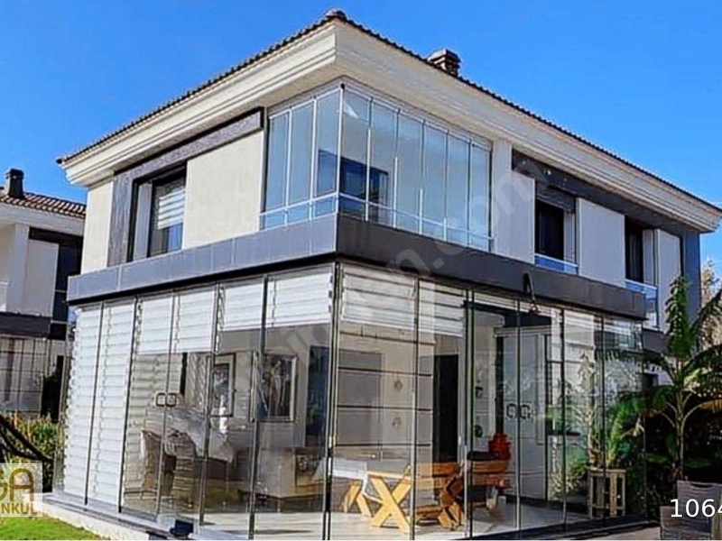 Alaçatı çamlıkyolda satılık müstakil villa
