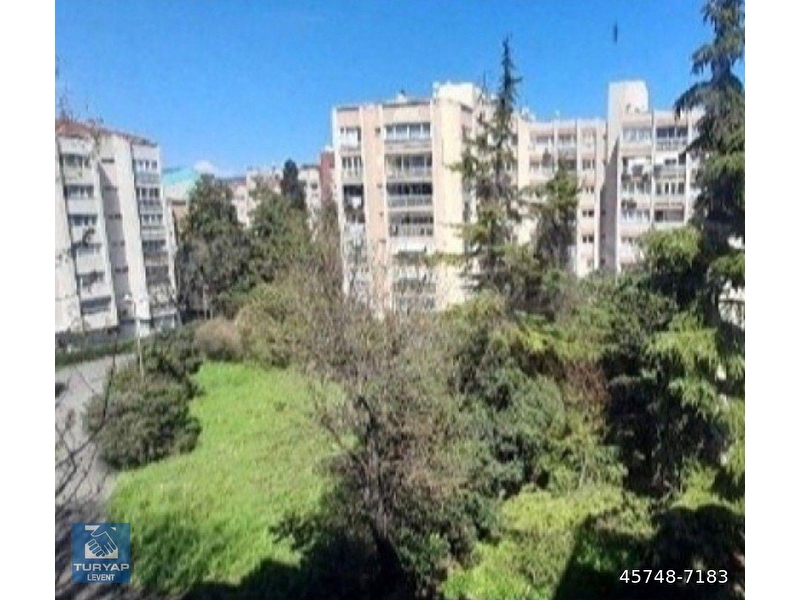 Turyap tayfur'dan ki̇ralik si̇te i̇çi̇nde 145 m2 3+1 eşyali lüks dai̇re