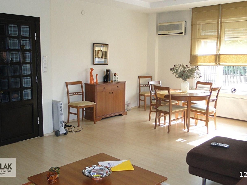 6 100 Tl Cengiz Topel De Genis Terasli