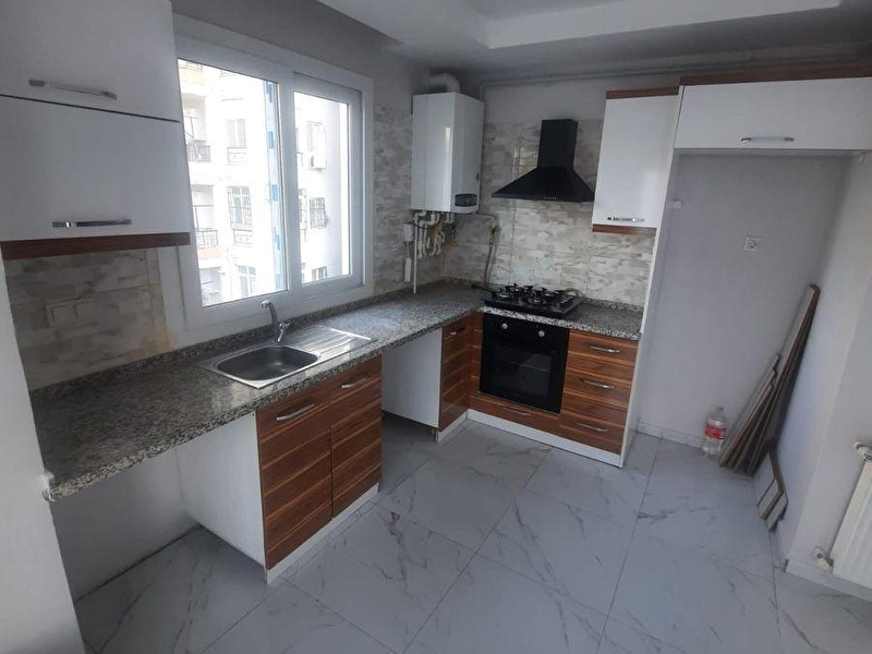 Beyazevlerde geni̇ş oturumlu masrafsiz dubleks 2+1 satilik dai̇re