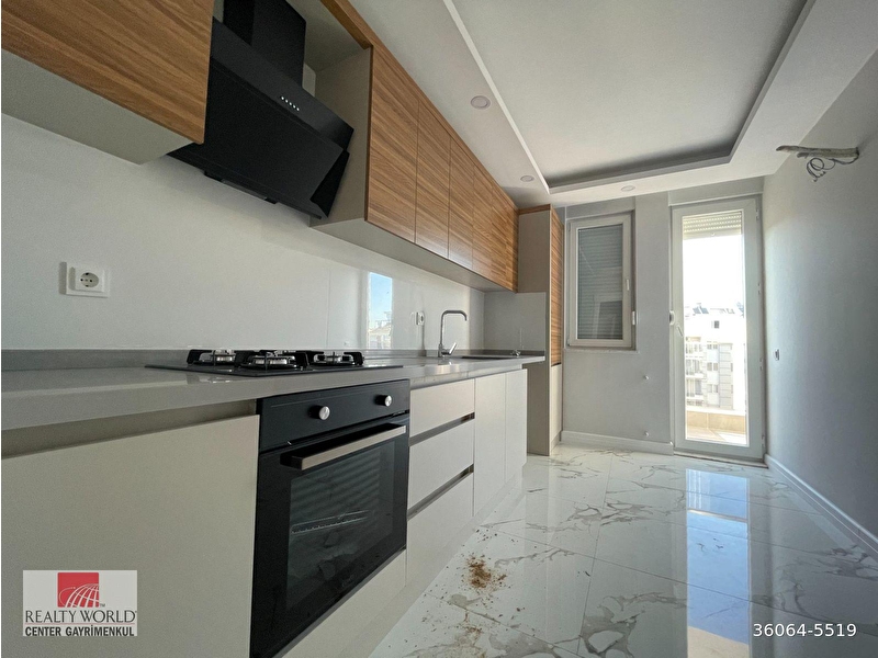 Gebi̇zli̇'de ara kat ayri mutfakli 2+1 sifir dai̇re*(ru-eng)*
