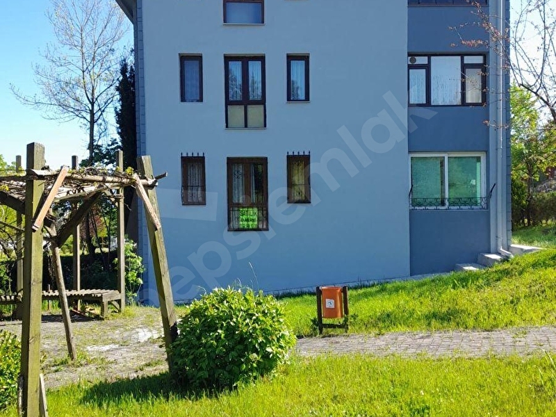 DÜZCE KALICI KONUTLAR ÇAMLIEVLER MEVKİNDE 3+1 SATILIK DAİRE