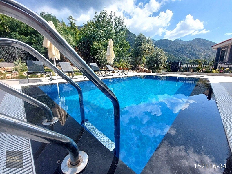 Günlük Kiralık 3 Odalı Villa Muğla Marmaris Gölenye Mahallesi 6 Kişi Kapasiteli