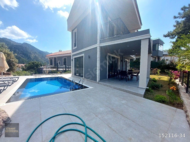 Günlük Kiralık 3 Odalı Villa Muğla Marmaris Gölenye Mahallesi 6 Kişi Kapasiteli