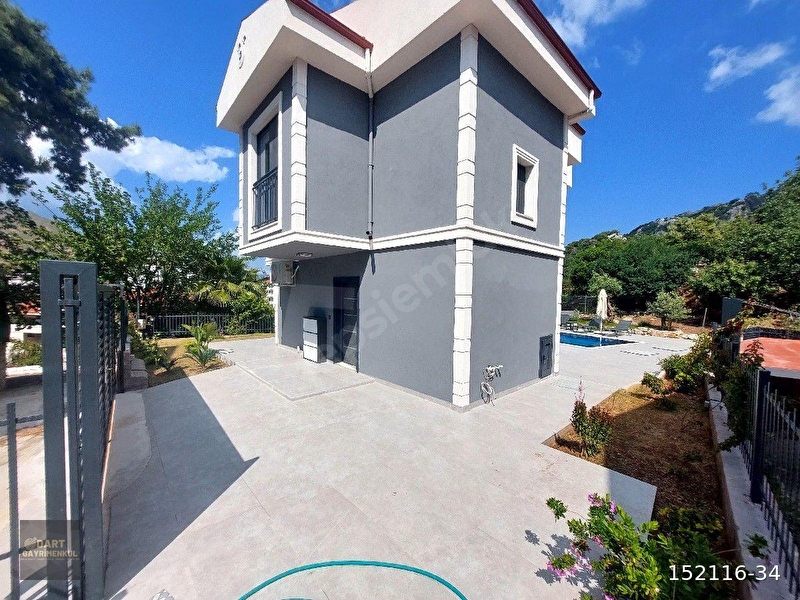 Günlük Kiralık 3 Odalı Villa Muğla Marmaris Gölenye Mahallesi 6 Kişi Kapasiteli