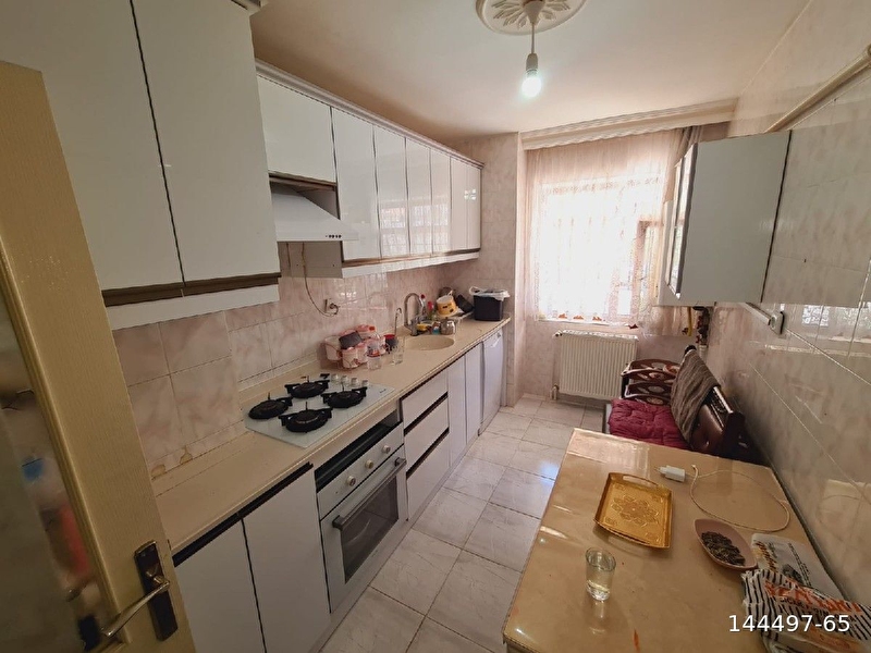 Yeşi̇ltepe mahallesi̇ baran gayri̇menkul'dan full yapili 3+1 balkonlu