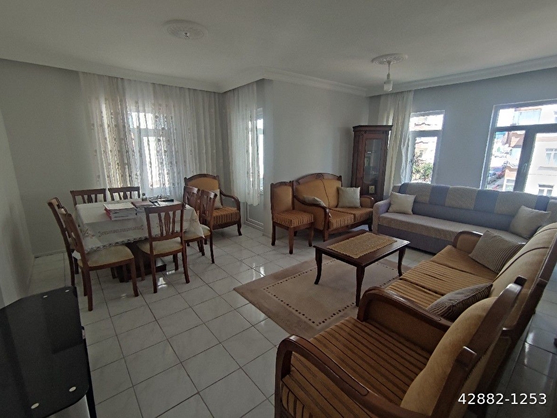????asi̇ye????emlak'tan i̇sti̇klal mah.' eşyalı ki̇ralik dai̇re 3+1, 145m2, doğu, kuzey cad. cepheli̇ yapili