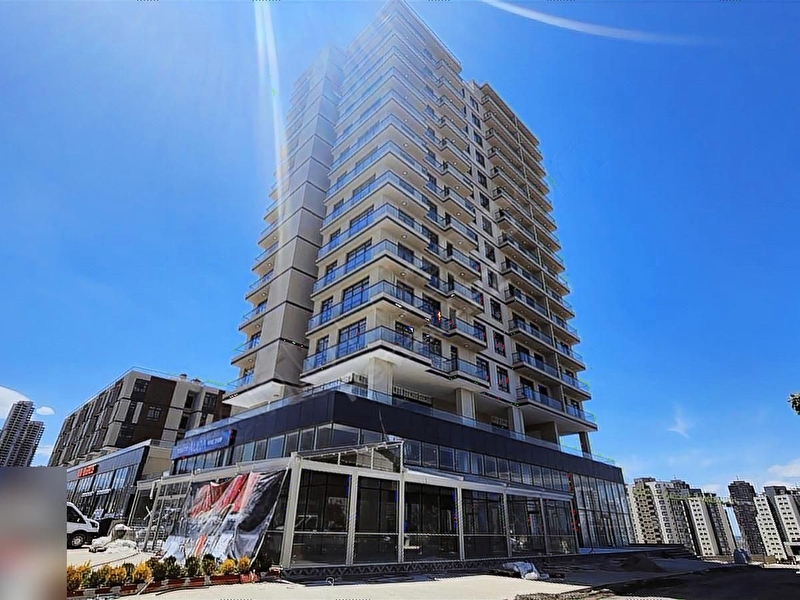 Bulvar üzeri̇nde ki̇ralik sifir oturuma hazir 3+1 dai̇re
