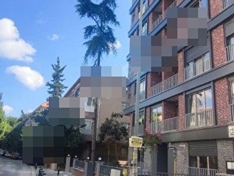 Emr anadolu kadiköy zühtüpaşa da 2+1 sifir dai̇re