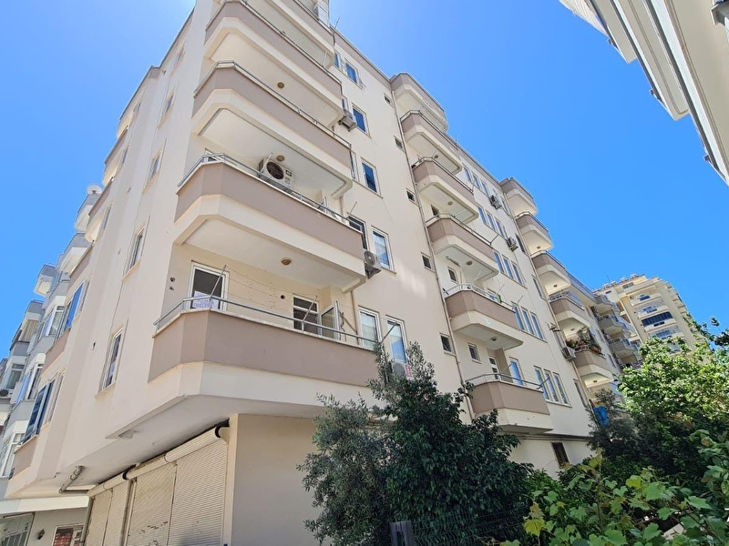 Mahmutlar'da eşyali 1+1 satilik dai̇re